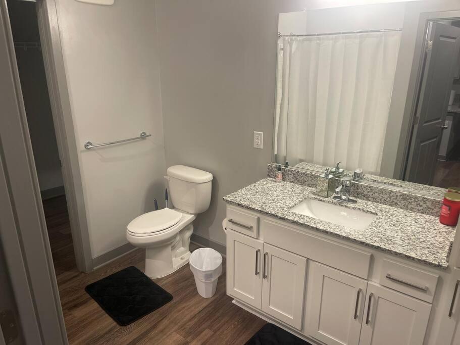 Luxurious & Spacious 1 Bedroom 햄프턴 외부 사진